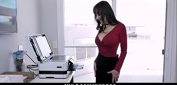  Boss (Lexi Luna) Fucks Unhappy Employee, Sexual Harassment Turned Hot - Mylf